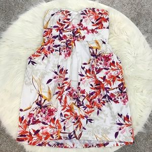 🔥Closing Sale🔥 Torrid Strapless Floral Dress